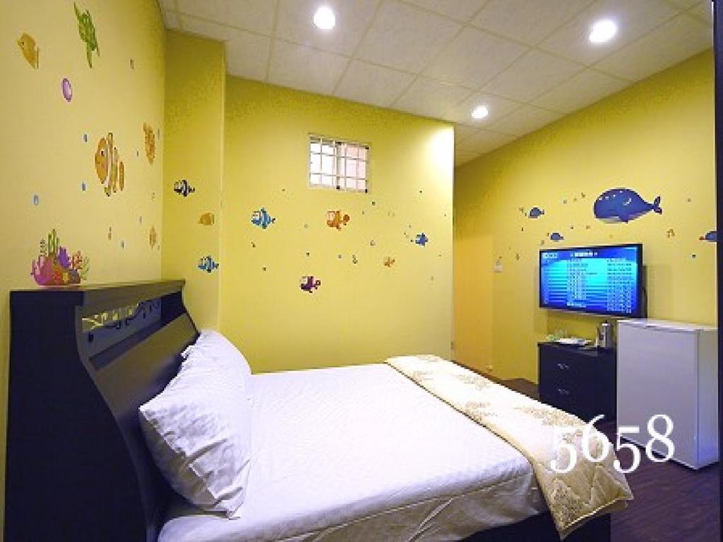 Hua Qiao De Jia Apartment Donggang Exterior photo